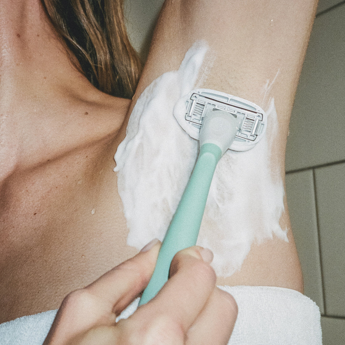 Foaming Shave Gel - Image 4