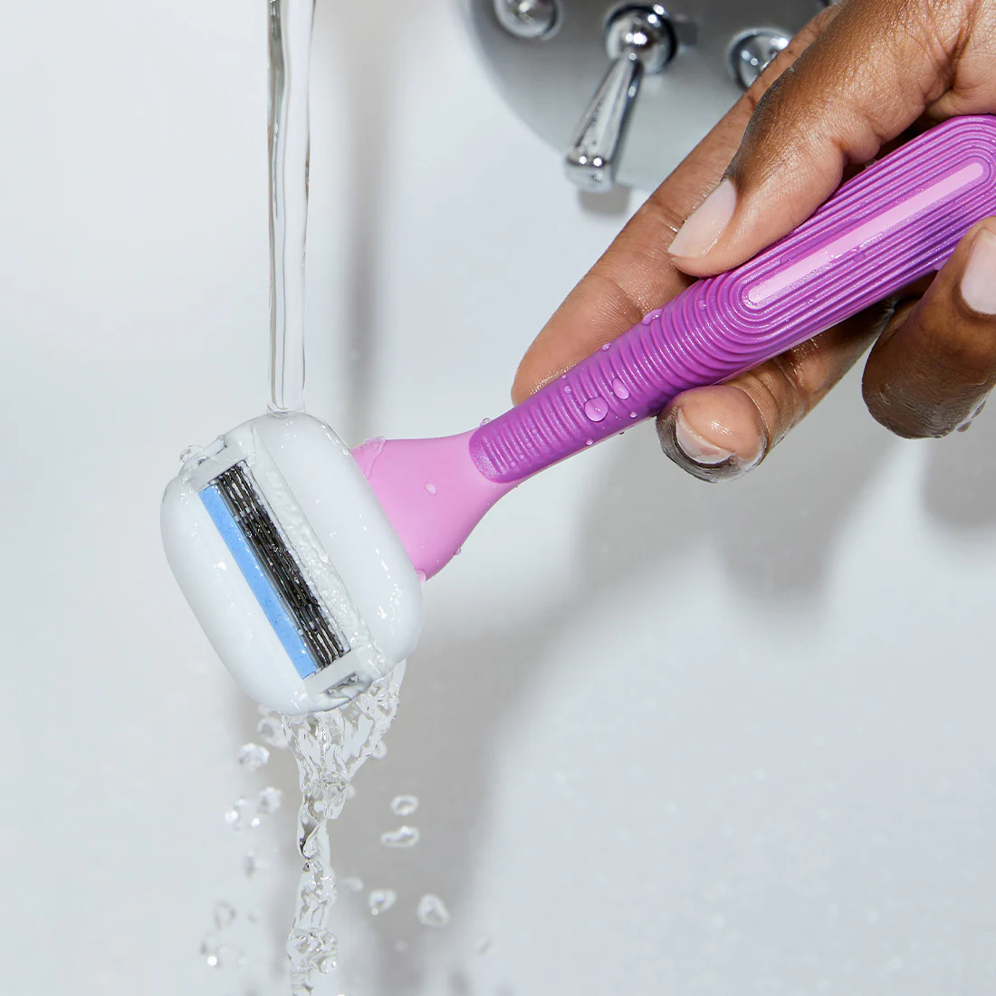 Moisture Plus Razor Set - Image 6